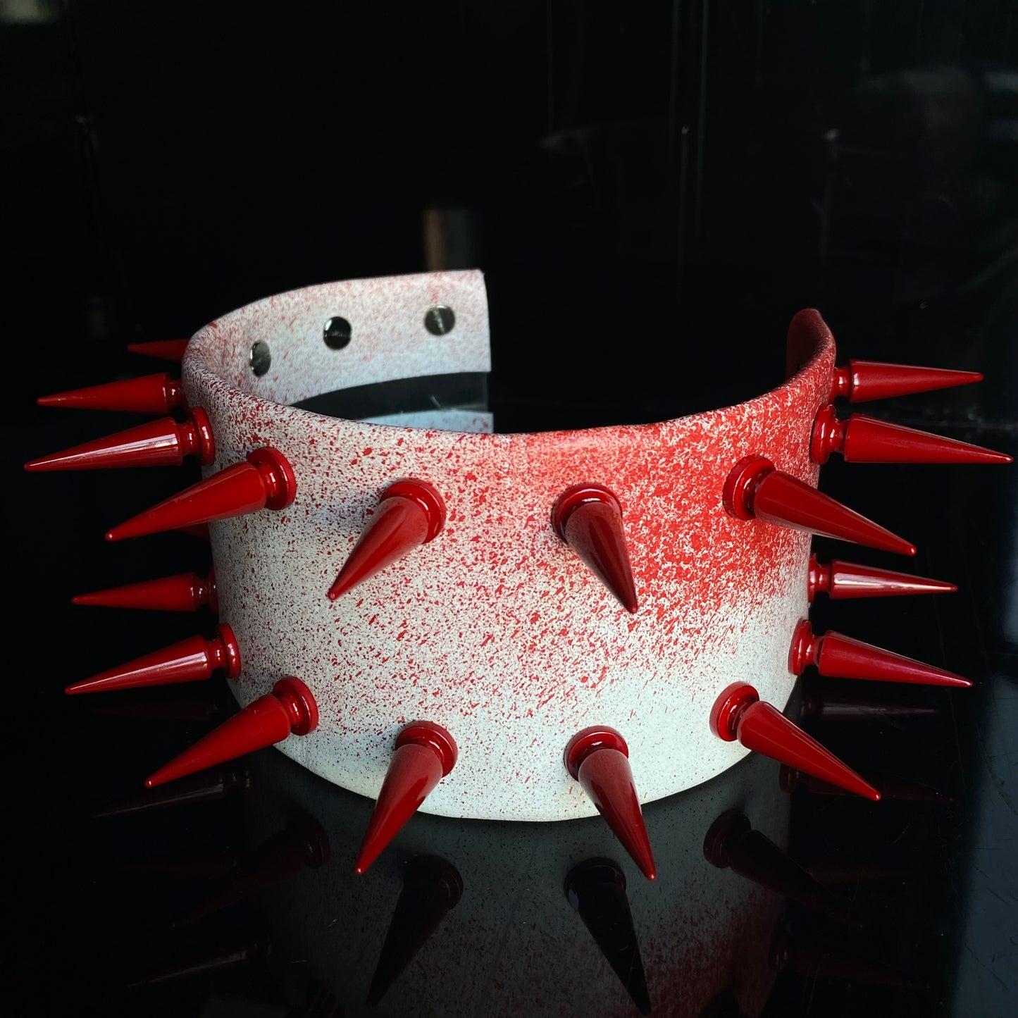 Blood spinerette - bloody vinyl red spikes large choker