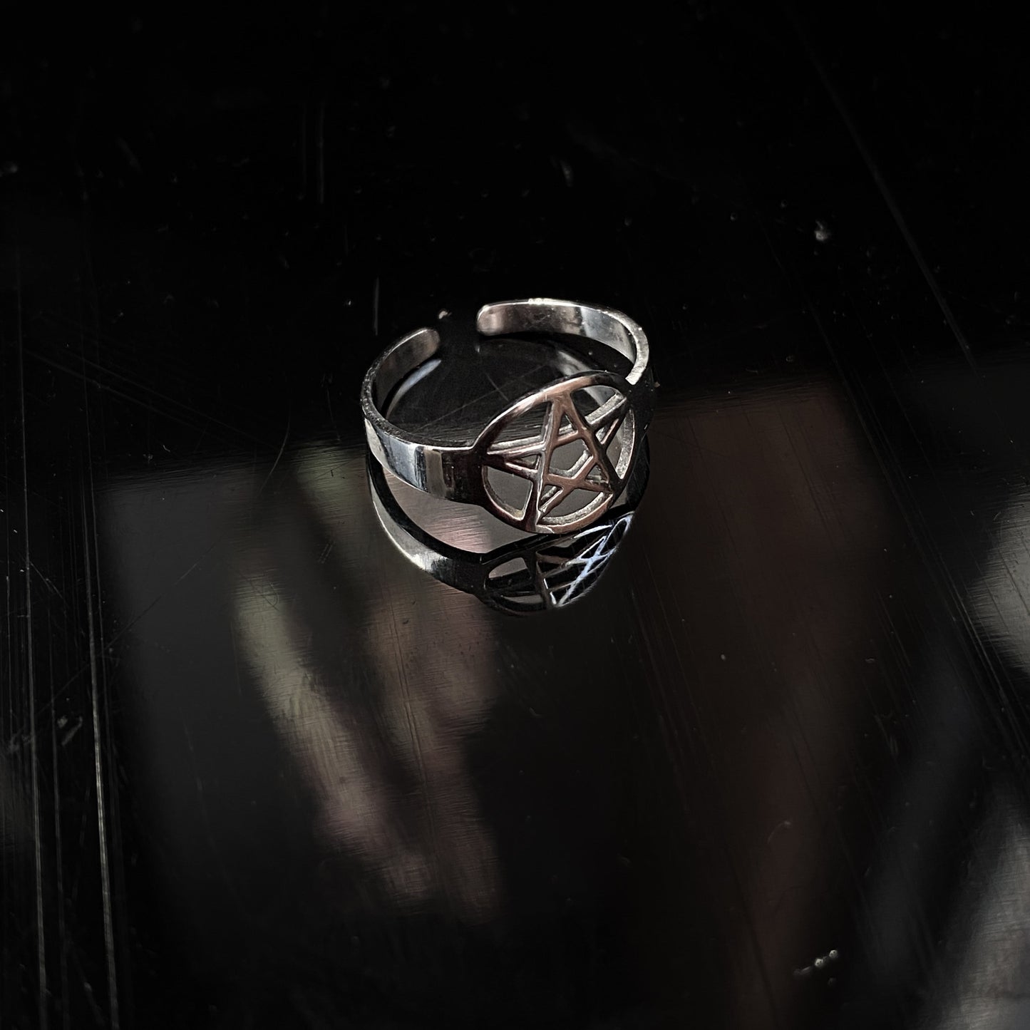 Pentagram stainless toe ring