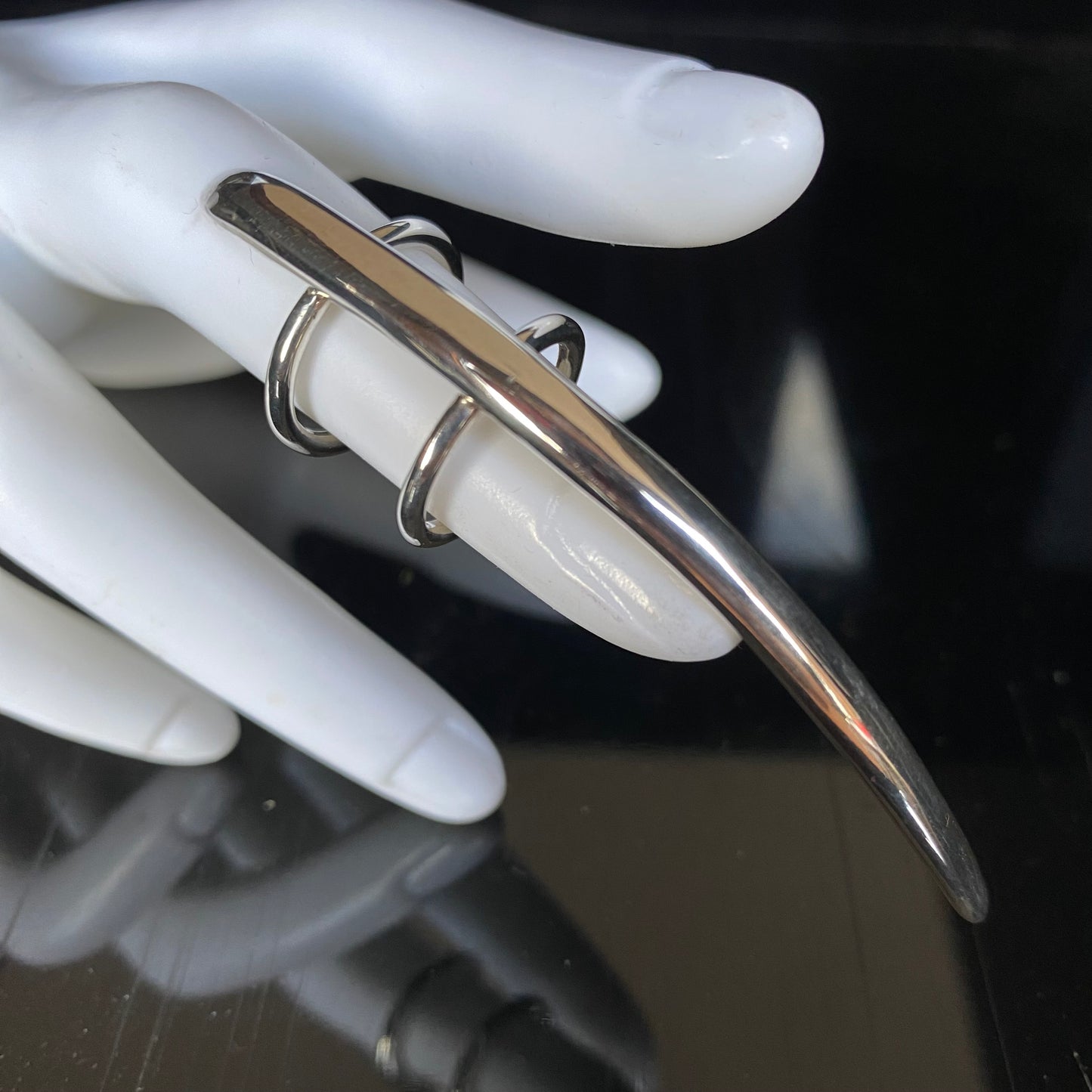 Shelobb - Extra long knife play sterling silver claw ring