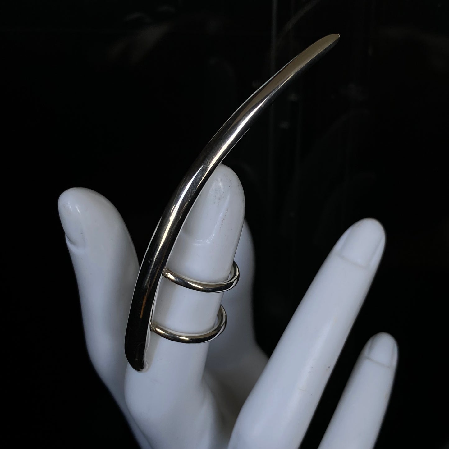 Shelobb - Extra long knife play sterling silver claw ring