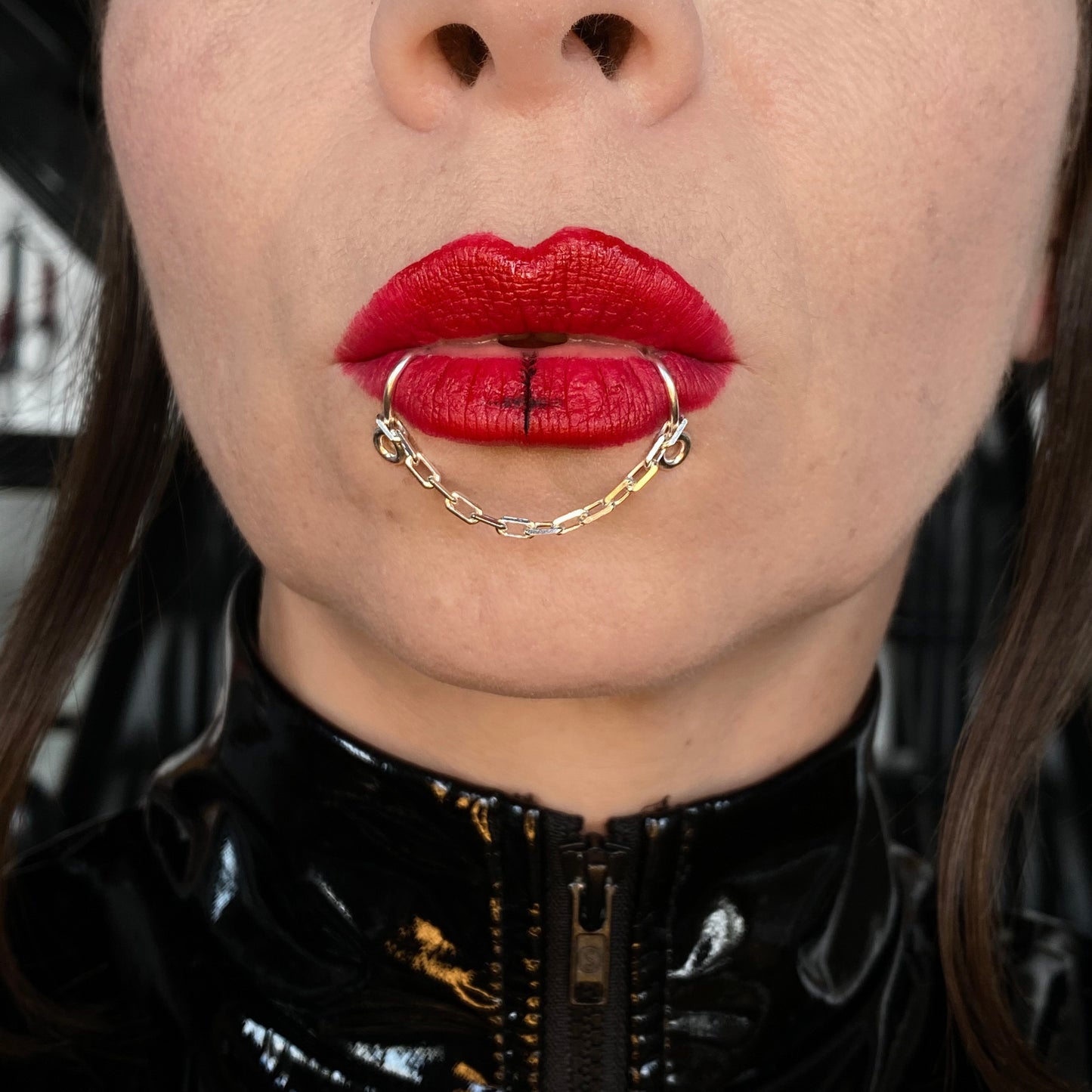 Chained kiss - sterling silver snake bites chain lip cuff