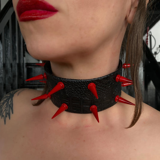 Snake goddess - faux snakeskin red spikes choker