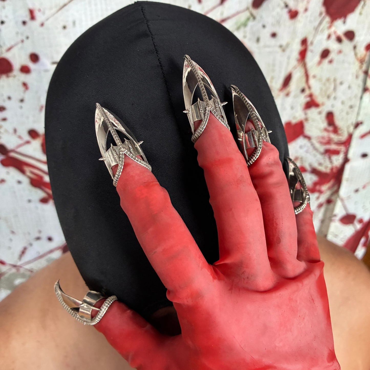 Succubus - vertebrae spine claw ring, sterling silver, FULL HAND