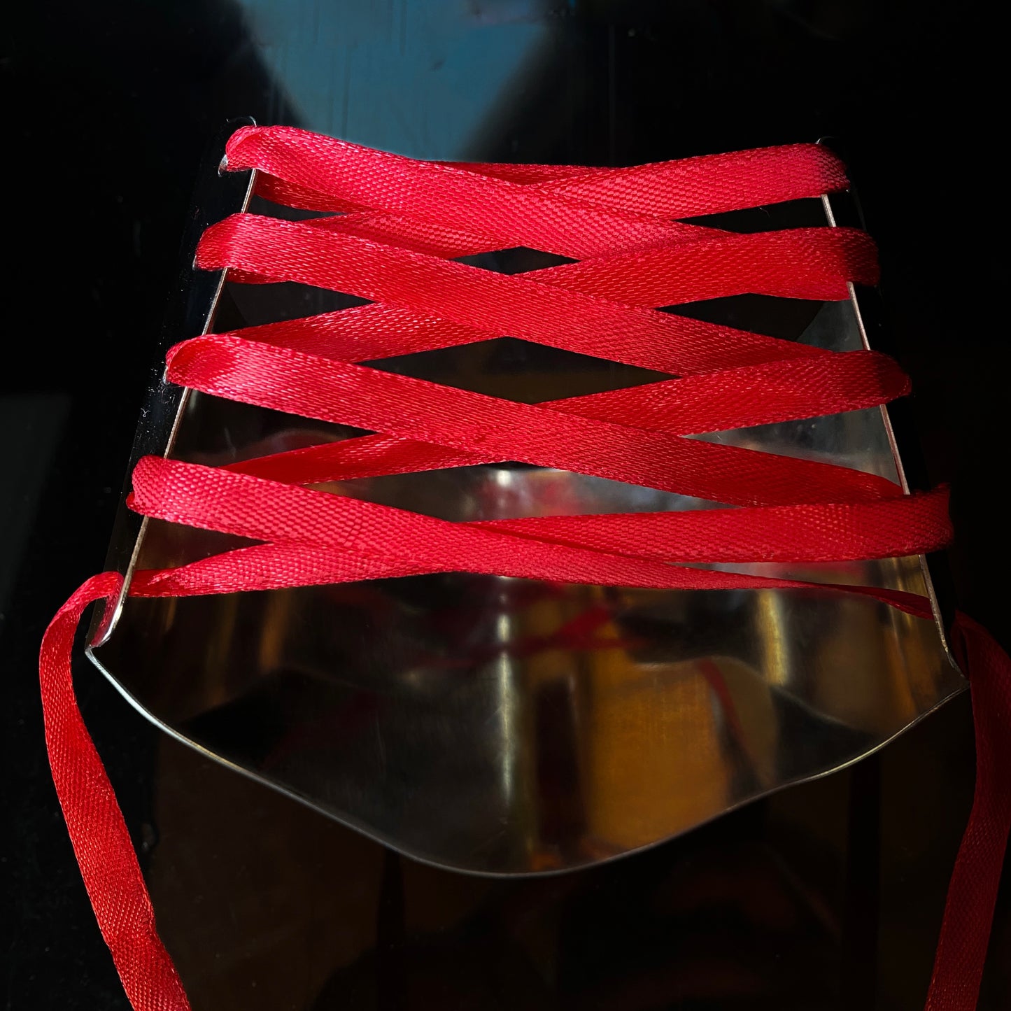 Missulena - stainless steel red ribbon neck corset
