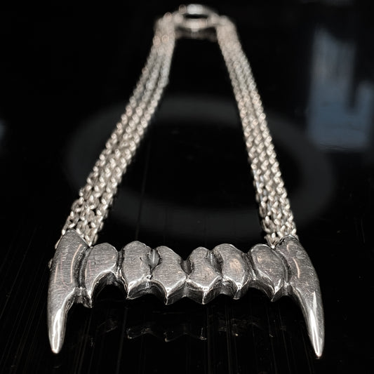 Predator - wolf fangs chain necklace, silver