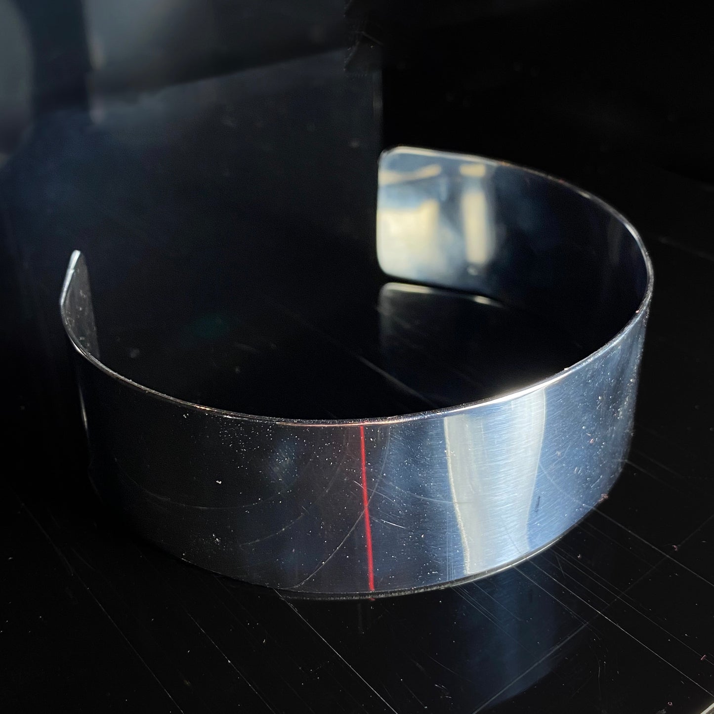 Iris - elegant minimalist stainless steel choker