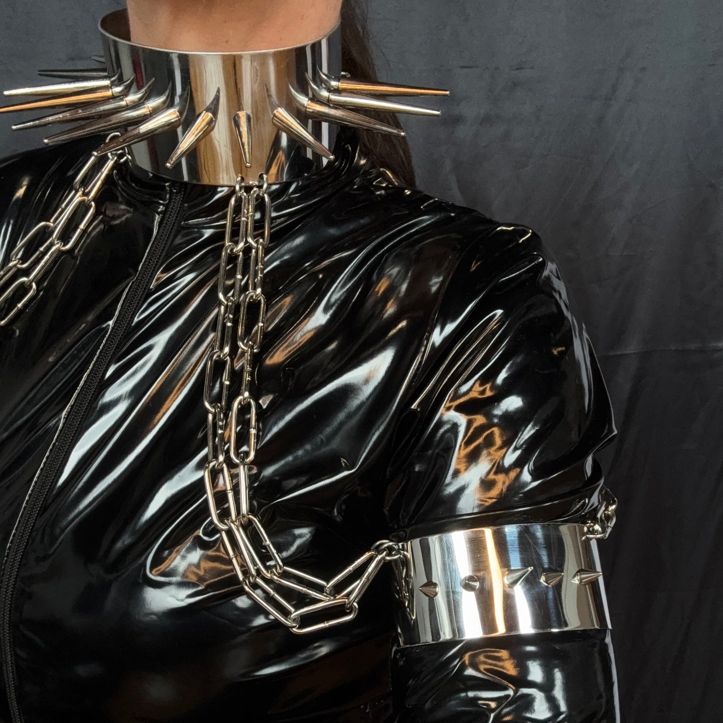 War Goddess 1 - Stainless steel choker with spikes and arm bands