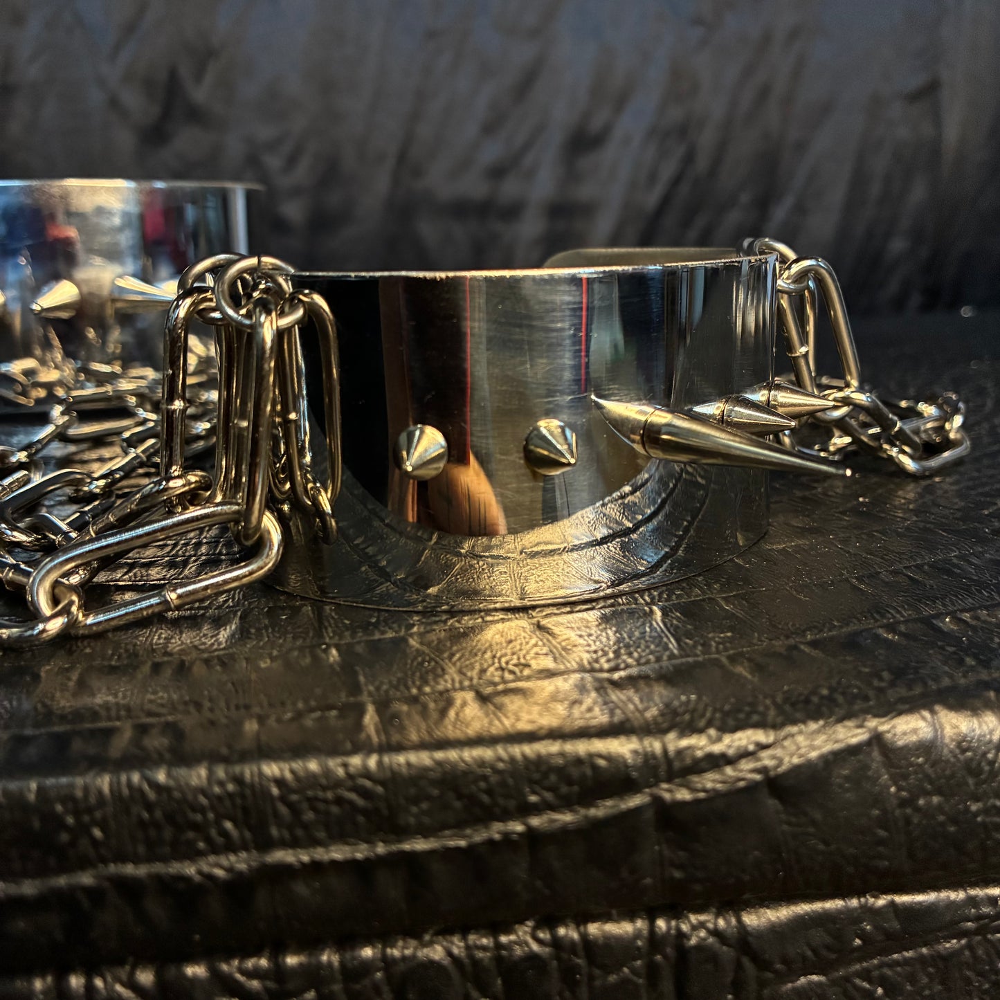 War Goddess 1 - Stainless steel choker with spikes and arm bands