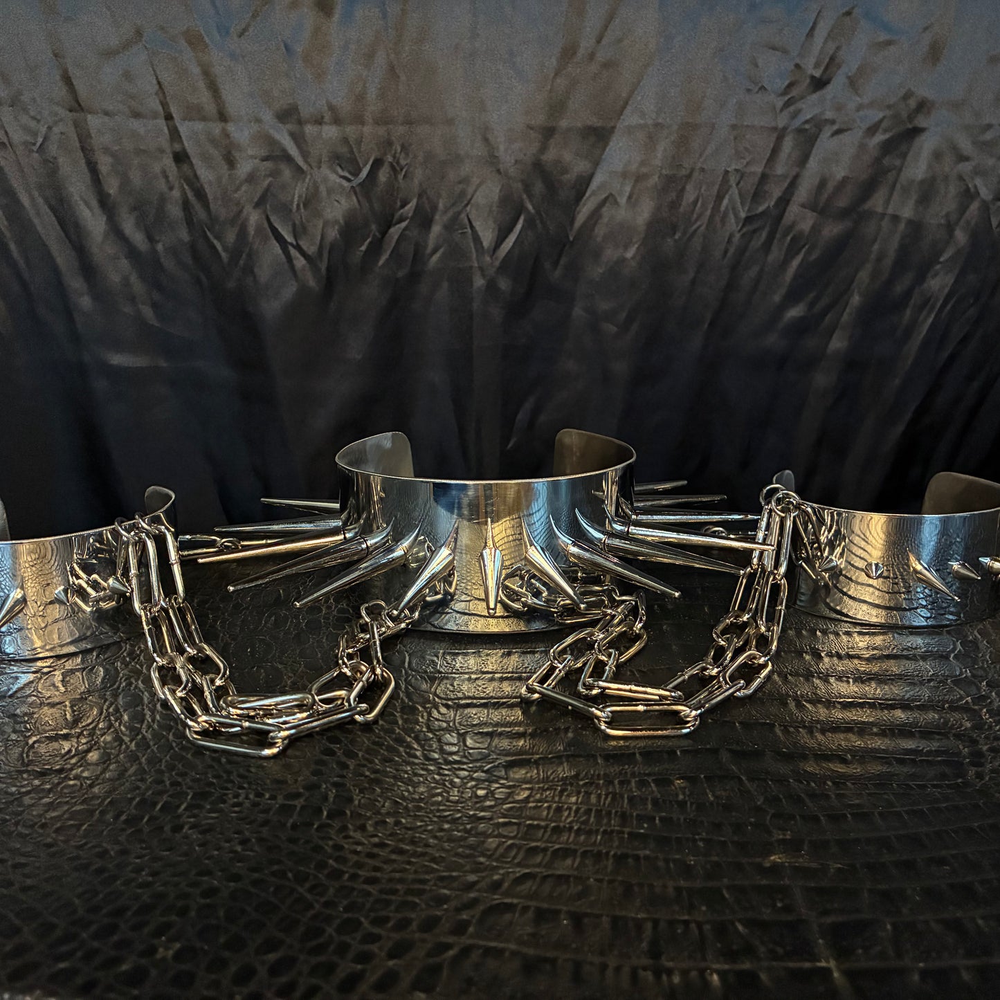 War Goddess 1 - Stainless steel choker with spikes and arm bands